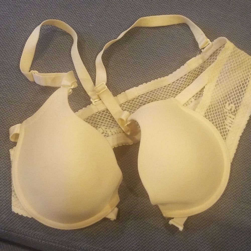 Open front push up bra